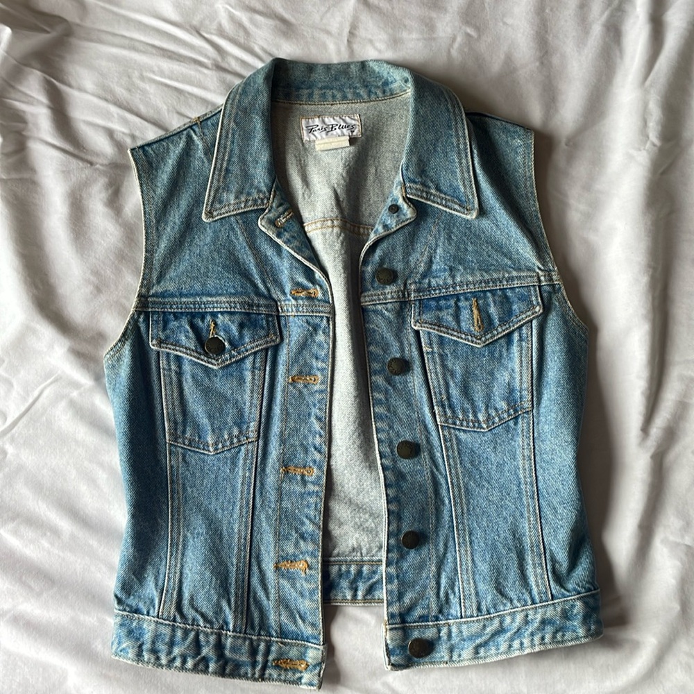 Vintage Sleeveless Denim Button Up